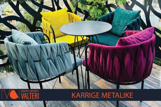 Karrige metalike te perdorura, karrige hekuri me palosje, karrige hekuri te reja per lokale, karrige hekuri te perdorura, Komplet karrigesh dhe tavolina per lokale, Karrige Hekuri Dekoruese, Karrige hekuri per bare dhe restorante